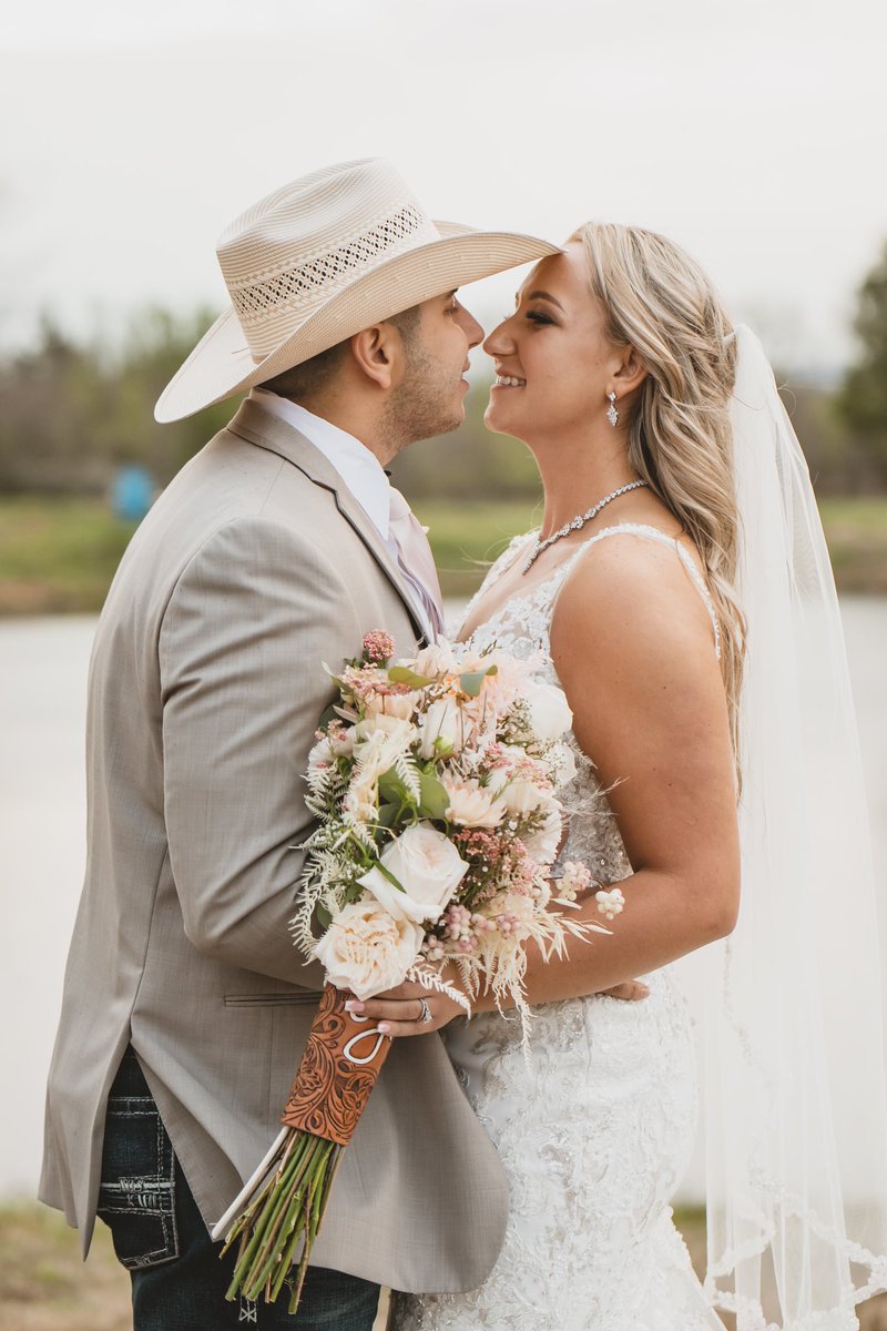 Seriously, I think the best compliments Tyler and I got on our wedding day and even to this day is everyone telling us they can see how much we love each other. 
I went back and looked at our pictures and they’re so right, I truly love this man with my whole heart ❤️