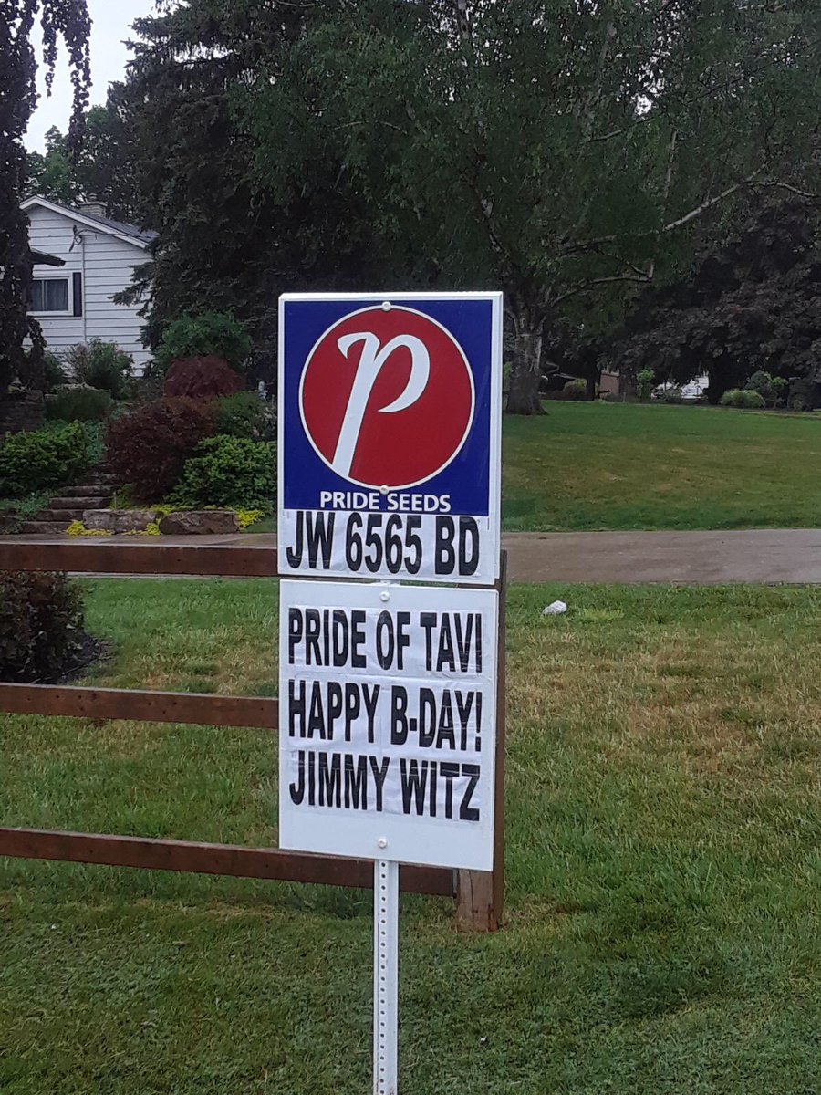 playbyplay21's tweet photo. Happy Birthday to @jim_witzel on your 65th birthday!!  Excited to see this new @PRIDESEEDS variety moving forward https://t.co/5ySJDOTSg3