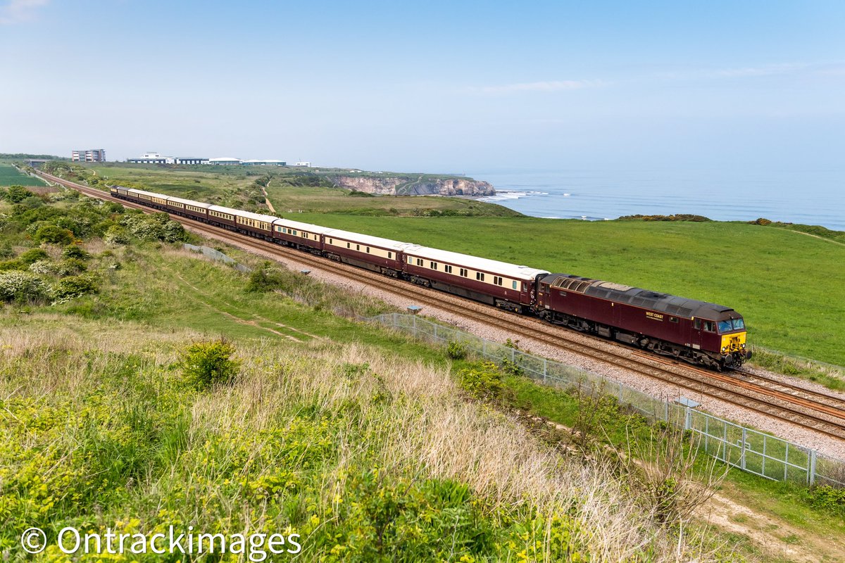 ontrackimages's tweet photo. Hopefully the first of many Rail Tours along the newly re-signalled Durham Coast Route.
57314 Firefly & 57601 Windsor Castle hauling 1Z75 the 12:44 Northern Belle Newcastle to Castleford West Coast Railways Express 28/05/2021 ©️Ontrackimages #scenic #railtour #durhamcoastline https://t.co/BCzac6uN62