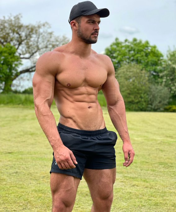 Mowed the lawn for this pic https://t.co/ukFAiZe4L2<a href="/tag/muscle"class="tags"><span>#muscle</span></a><a href="/tag/nude"class="tags"><span>#nude</span></a><a href="/tag/onlyfans"class="tags"><span>#onlyfans</span></a>