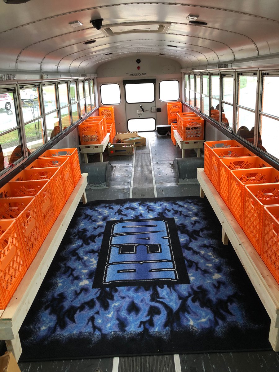 hhmslmc's tweet photo. Making progress! #huskiesread https://t.co/xaleOnUGXv