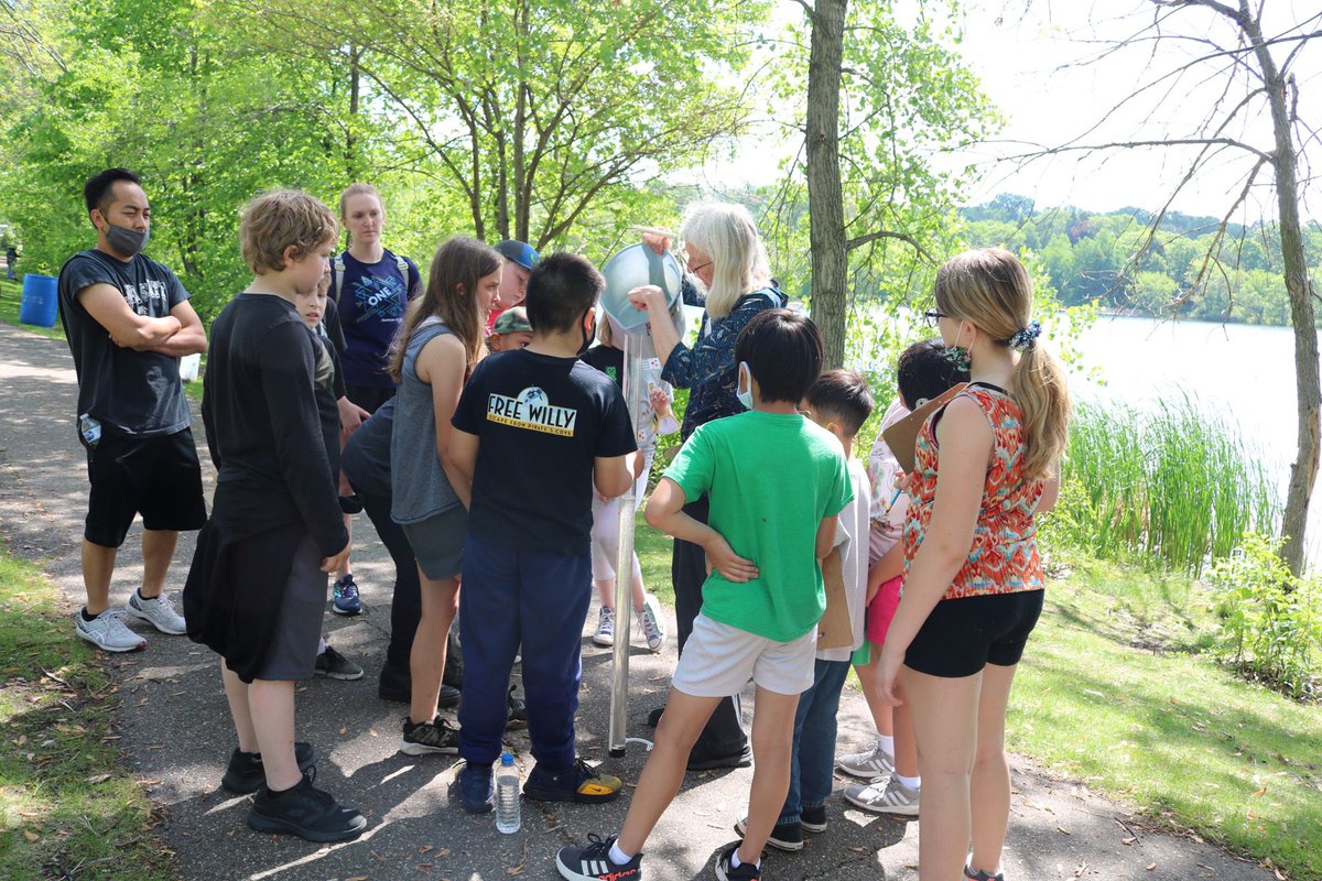 RWMWD's tweet photo. Weaver Elementary 5th graders visited Wakefield Lake with our Education Specialist to do water quality and species ID activities. May marked the return of RWMWD programming in the schools, and we couldn't be happier to see our student scientists again! #RWMWD #twincities https://t.co/Kqfg2GqXUz