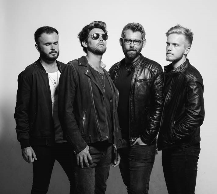 mnprmagazine's tweet photo. The relentlessly rising #Rainbreakers continue to release impressive new material from their forthcoming second album with their brand-new single ‘Light Me Up’, out today (Friday 28th May).
Details & official video - https://t.co/VaqwD8ReN1 https://t.co/sNXU1vqxc9