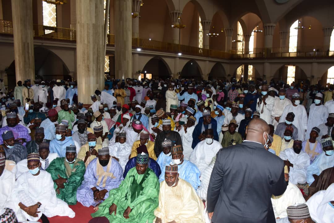 GovBorno's tweet photo. .@ProfZulum, @KashimSM serve as Walis at wedding of Borno SSG’s son, daughter.. https://t.co/YxOMhpzwqV https://t.co/b6II6MRclg
