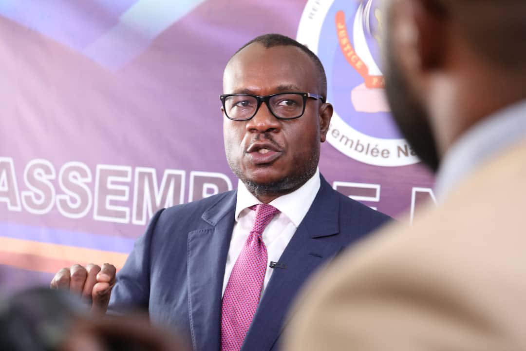 DSESANGA's tweet photo. Sur la loi la CENI, il faut se battre pour atteindre les objectifs de la réforme. La réussite de celle-ci exige un dépassement de l’entre-soi de la classe politique. Nous ne sommes pas à l’abri du temps et faire comme si 2011, 2015, 2018 n’avaient pas ébranlé nos certitudes. https://t.co/ejhUwR7Mjw