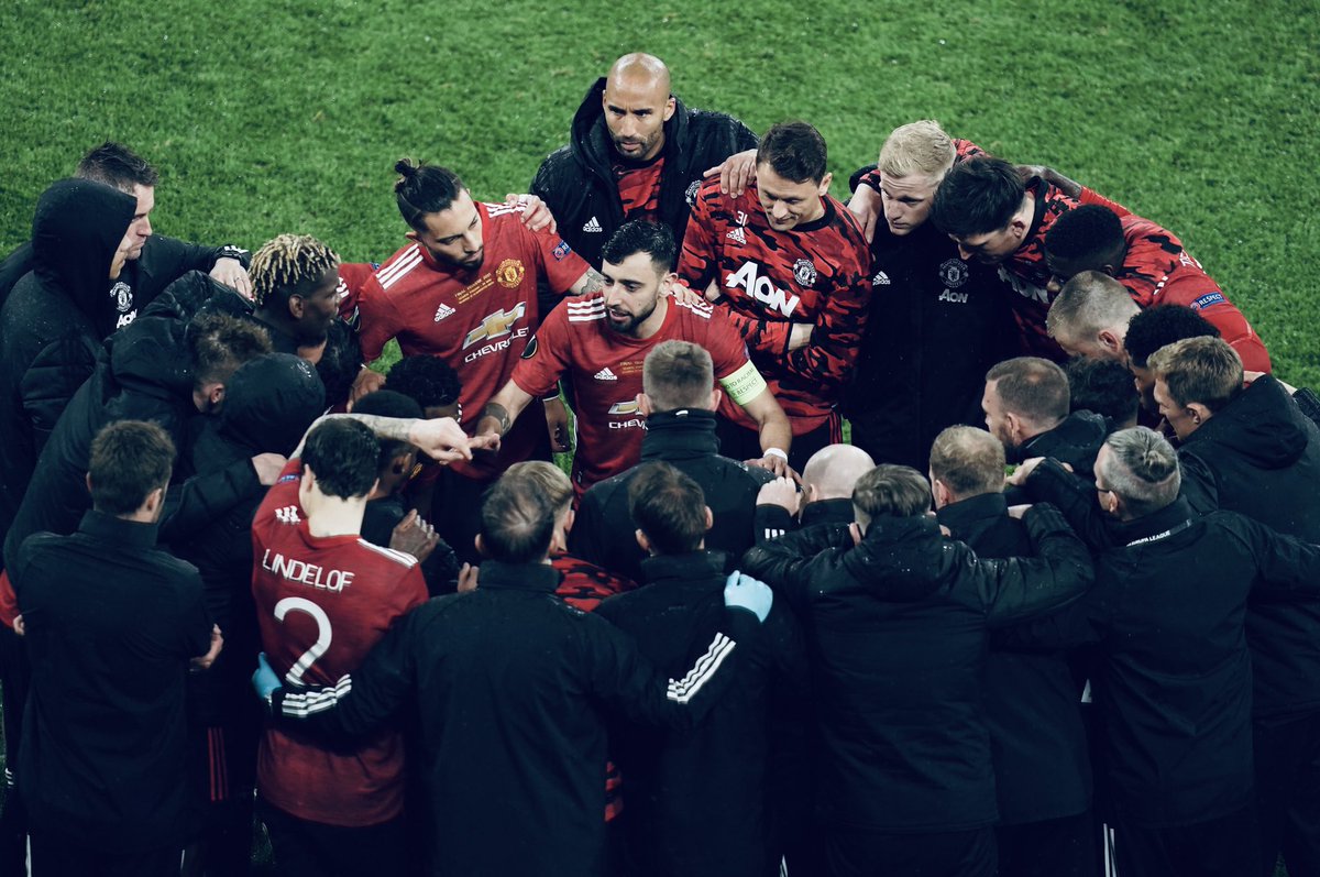 We win together and we lose together, when someone fails we all fail, when someone scores we all score, when someone does a save we all save... Always UNITED #mufc