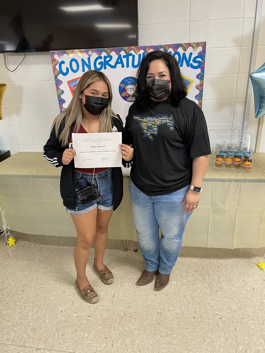 MemorialCTE's tweet photo. Texas Substitute Certificate was earned by these students! @Pride_Mustangs @BeccaBechtold @ramjrcastillo https://t.co/6EnqT8sEMo