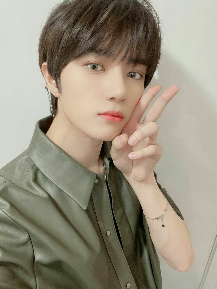 orderformoa's tweet photo. order: txt cake and cupcakes 
for: @jeon_jyotika_17
from: beomgyu https://t.co/Lyg7sqN3e1