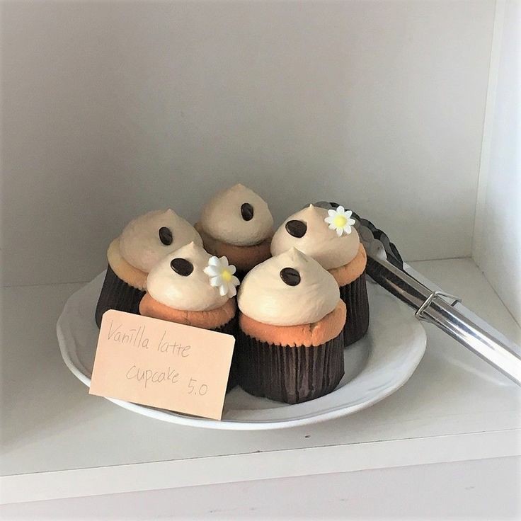 orderformoa's tweet photo. order: txt cake and cupcakes 
for: @jeon_jyotika_17
from: beomgyu https://t.co/Lyg7sqN3e1