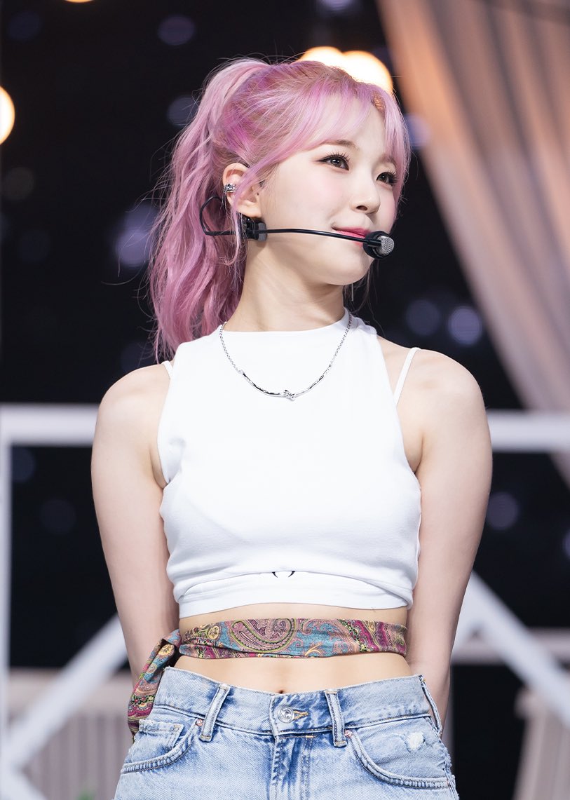 jiheon pics! tweet media