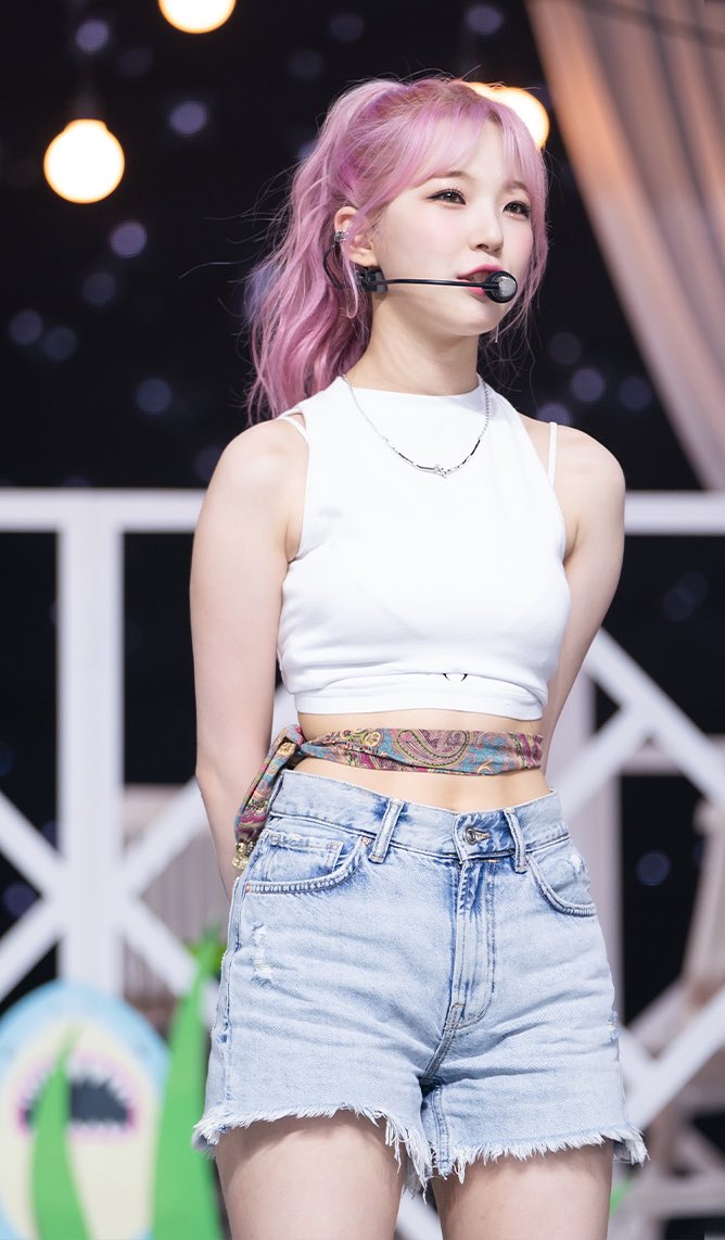 jiheon pics! tweet media