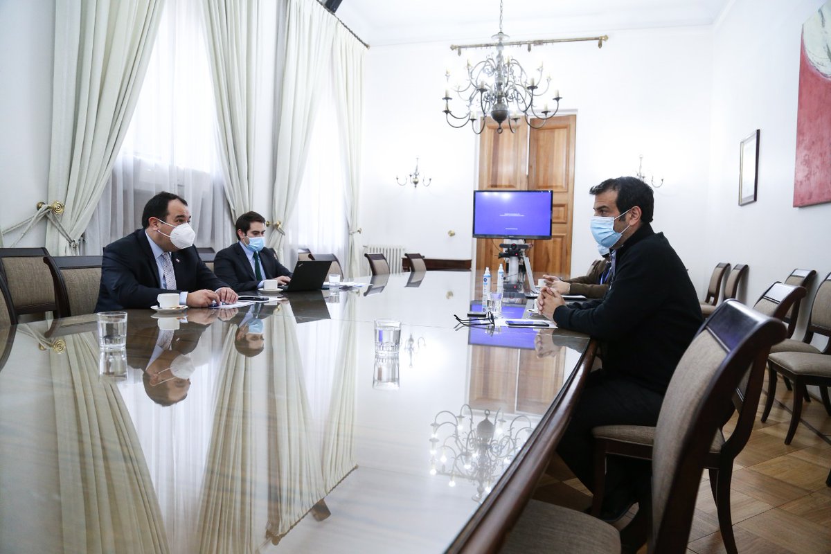 Ministro <a href="/RodrigoDelgadoM/">Rodrigo Delgado Mocarquer</a>, junto a los subsecretarios <a href="/GalliJF/">Juan Francisco Galli</a> y <a href="/katymartorell/">Katy Martorell Awad</a>, participa de la Comisión Bilateral de Seguridad Pública.