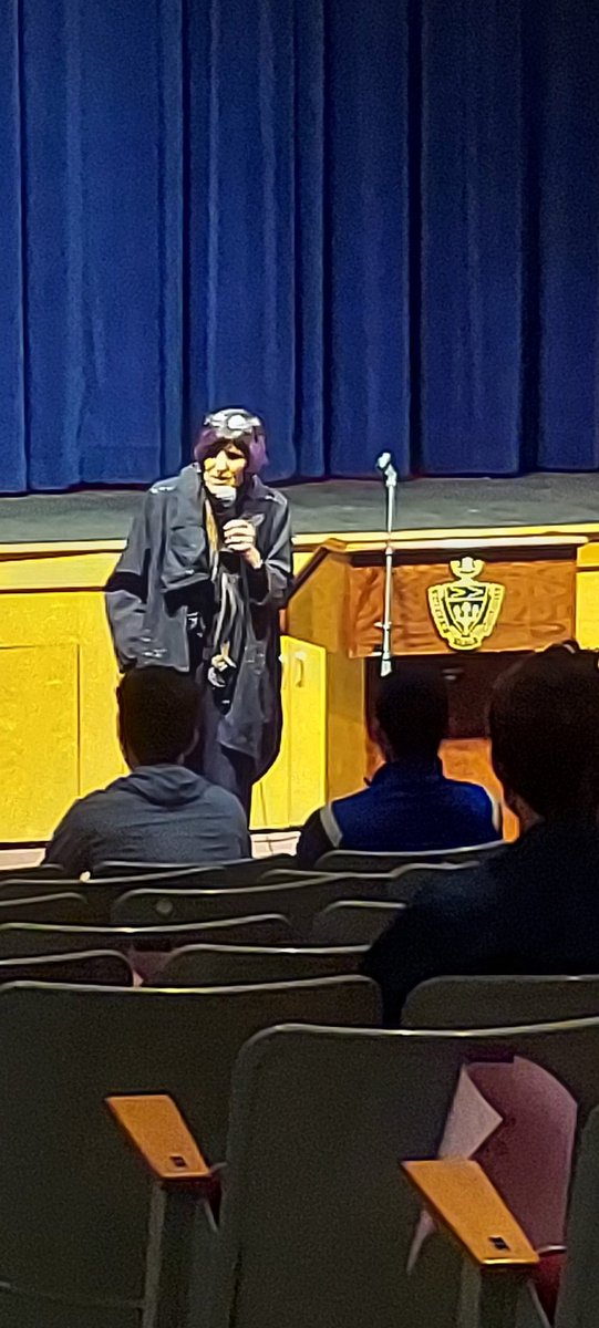 Thank you <a href="/rosadelauro/">Rosa DeLauro</a> for visiting with Seniors from Coginchaug this morning.