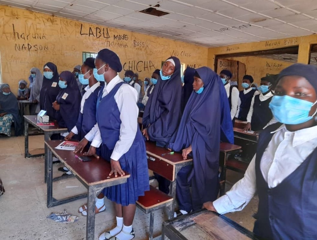 dudugombe's tweet photo. Wonderful time with some school girls today as we commemorated World Menstrual Hygiene Day and gave each of them a pack of reusable menstrual pads. https://t.co/duTlkVjCeW