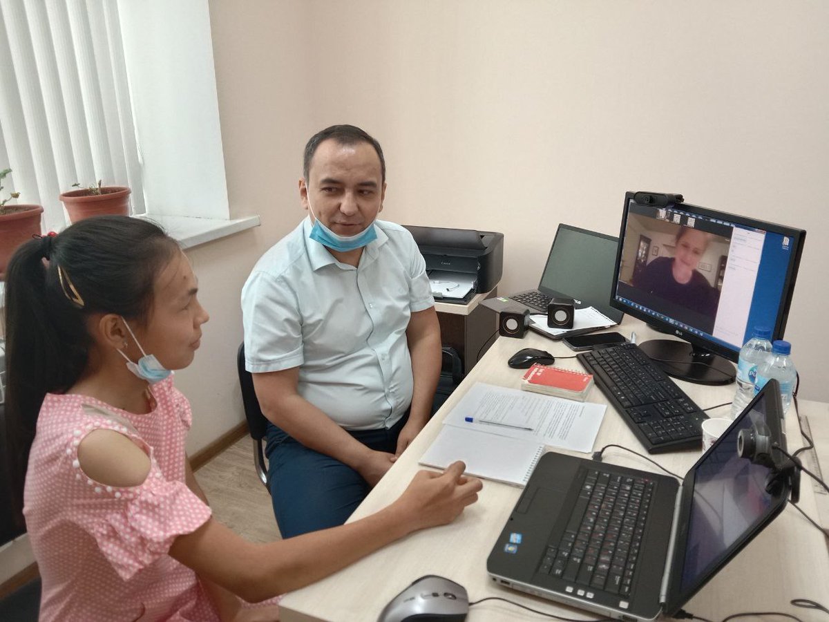MEL_CGIAR's tweet photo. Our AID-CSB project has just kicked off the user research phase! Our @knowyourbees UX designer is meeting with Uzbek beekeepers to better understand their practices and needs, so that we can appropriately customize and localize the Beekeeper Companion App. @ICARDA @GermanyDiplo https://t.co/IuaDVBLeCW