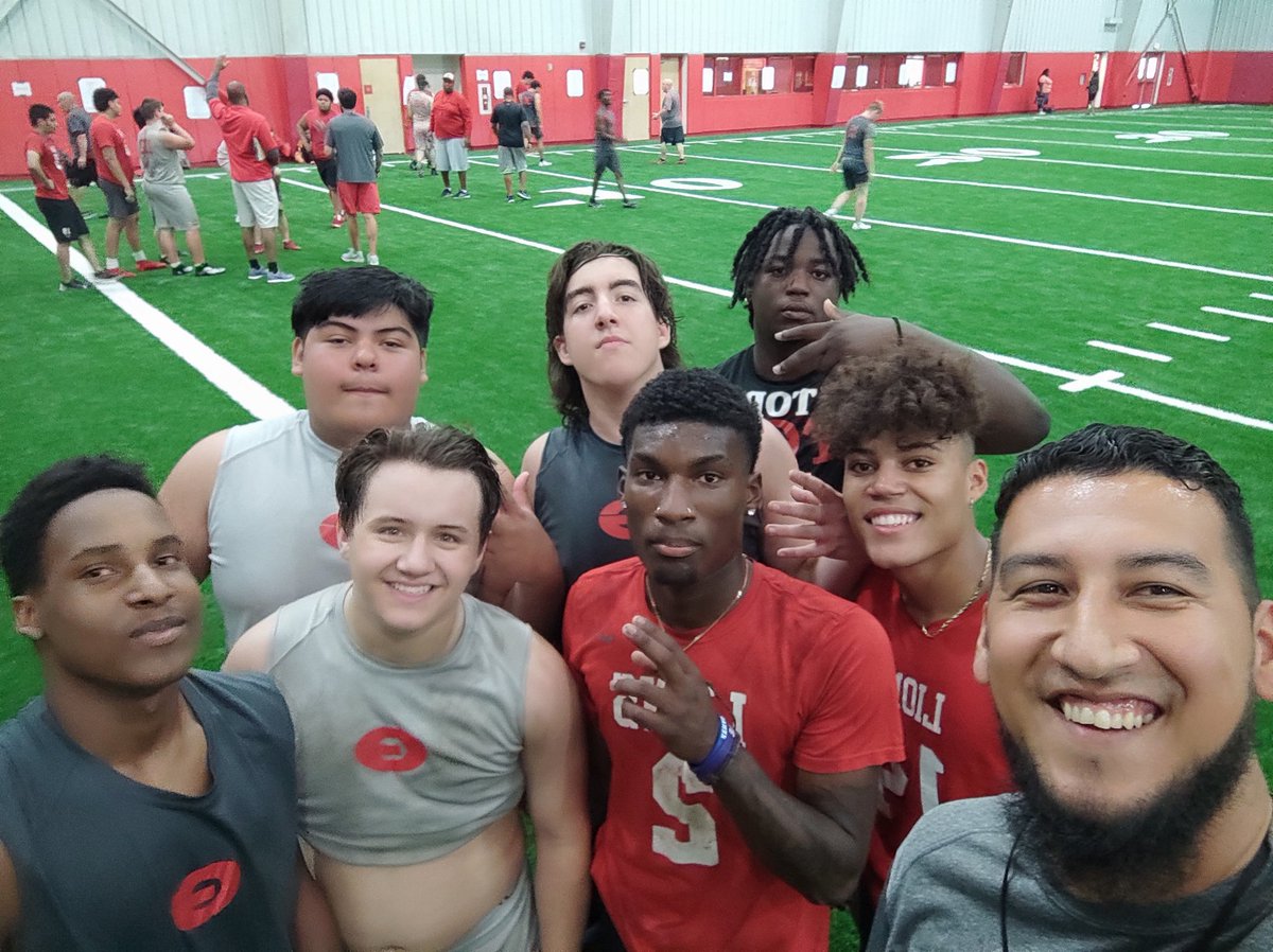 Last Competition Day of the year...
Team EZ came out with the DUB!!! 
<a href="/Ottugasjohnson3/">ottugas johnson</a> 
#TOB
#AllidoisWIN