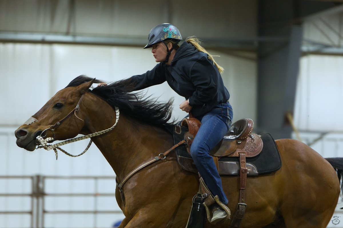 dd_willy's tweet photo. From hockey to horses this gal is keeping us busy! She’s hung up her skates this spring for horse shows and barrels, off to our first highschool rodeo this spring today #saskhighschoolrodeo #kaykee07 #barrels #poles #goats #horses #barrelmom #rodeomom #mrwatson #Rodeo https://t.co/VDalAbImXJ
