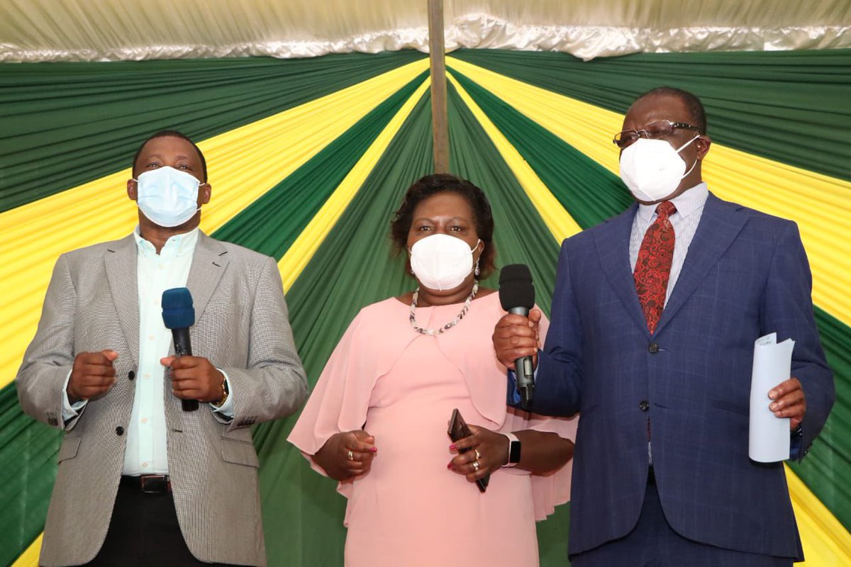 HonJBMuturi's tweet image. Glad to be back to Nkubu today to join the members of the clergy and the people of Meru in welcoming their Governor H.E. @governorkiraitu back to Meru after 75 days of Covid recovery. We’re uniting our people, every day.