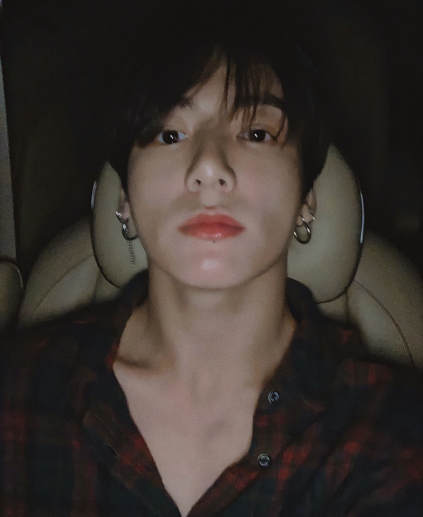 jikookarchive's tweet photo. same energy https://t.co/QQHIpa3dka