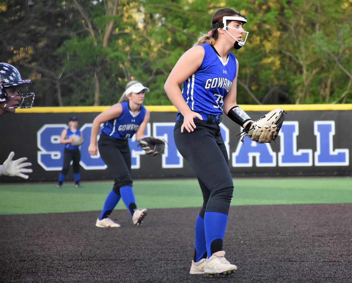 gtownvsoftball's tweet photo. #GtownVSoftball in action! https://t.co/h9aA68QBP7