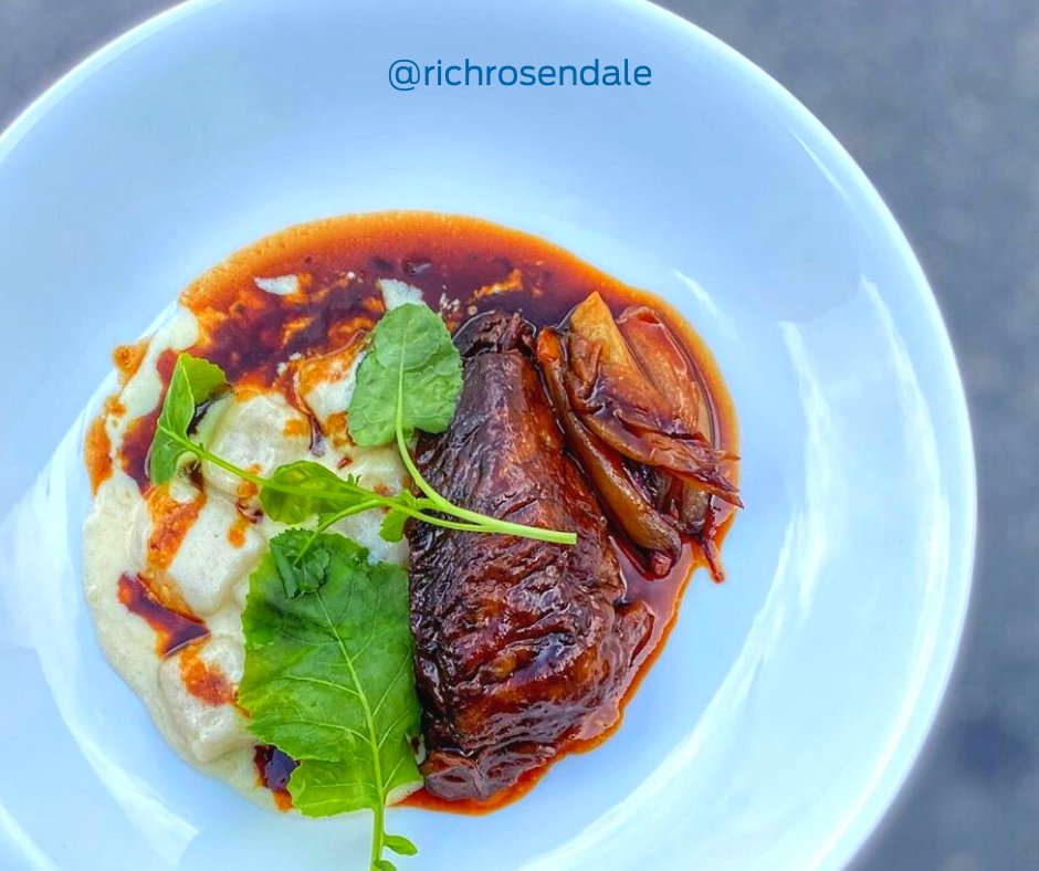 RichRosendale's tweet photo. Red wine braised short ribs, candied shallots, potato gnocchi with Parmigiano-Reggiano, and broccoli leaves
.
#cheflifestyle
#chefsfeed
#chefsknife
#cheftable
#chefdup
#culinarylife
#chefart
#chefsplating
#chefpanel
#chefsexcellentplates
#chefselection
#professionalchefs https://t.co/HzTSVeTceG