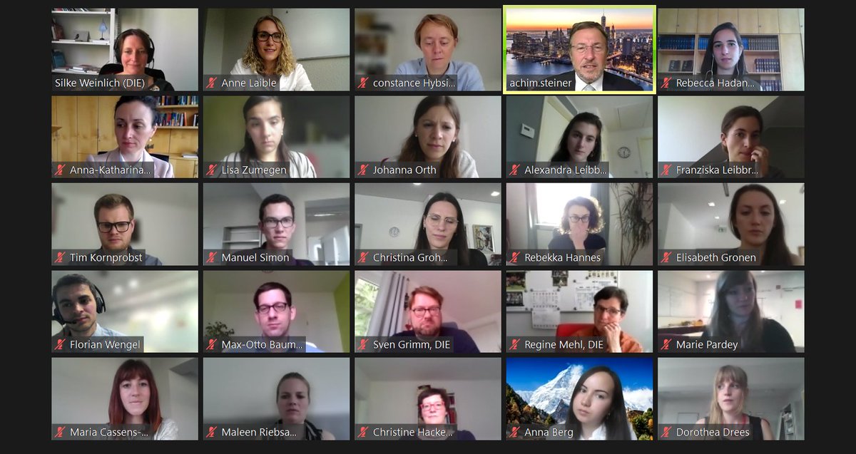 CO2FreeCities's tweet photo. What an honour to talk to @ASteiner @UNDP - himself alumnus of the #PostgradProgramm @DIE_GDI - and discuss current topics of development cooperation. Our time at DIE couldn't end better than with inspiring insights into a carreer field that lies ahead of us! Thanks! https://t.co/rI7jVW3nMb