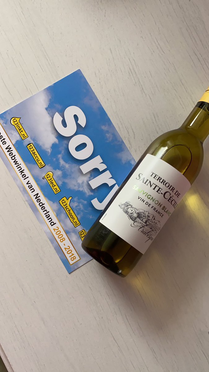 Klagen doen we snel…. Maar superservice melden we te weinig…. Een defect onderdeel kosteloos vervangen door <a href="/123_3Dnl/">123-3D.nl 🗜️</a>  met een flesje wijn om het ongemak te compenseren…. We zijn al bij met het kosteloos toesturen van het onderdeel #topper #service dankjewel 👍