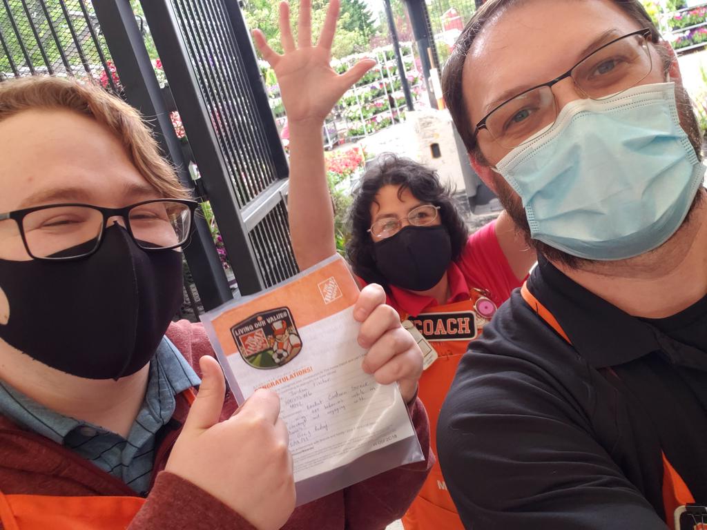 Jordan earned his first Homer!  Jordan demonstrated great GET behaviors working at self checkout!! Awsome job!! 👍👍 <a href="/DepotLuke07/">Luke Pfaendler</a> <a href="/KenNorrisTHD/">Ken Norris</a> <a href="/HDMike2/">HDMike</a> <a href="/FroehlerRalph/">Ralph Froehler</a> @PaulR4002 @TylerG4002 @blkubes