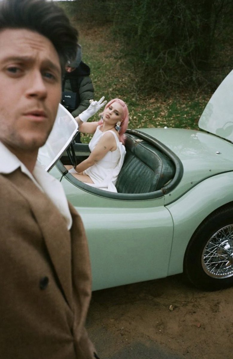 niallarchive's tweet photo. OUR SONG https://t.co/oyVekA044V