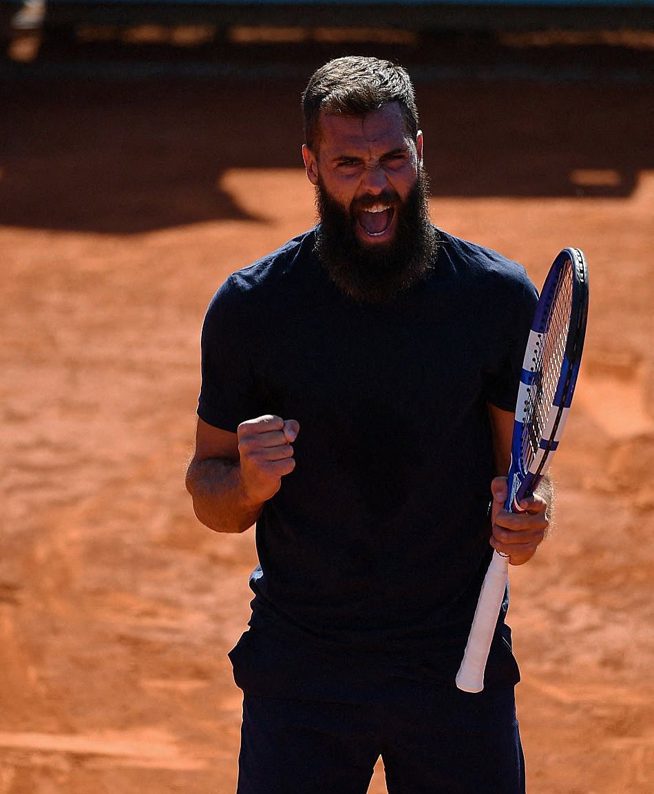 benoitpaire's tweet image. Oui je traverse une période difficile.. je vous demande pas de me comprendre ni de m’aimer la seule chose que je vous demande c’est qu on passe un super Roland Garros, qu’il y ait victoire ou défaite juste Kiffons ce moment et amusons nous!! J’ai besoin de vous pour mettre le feu