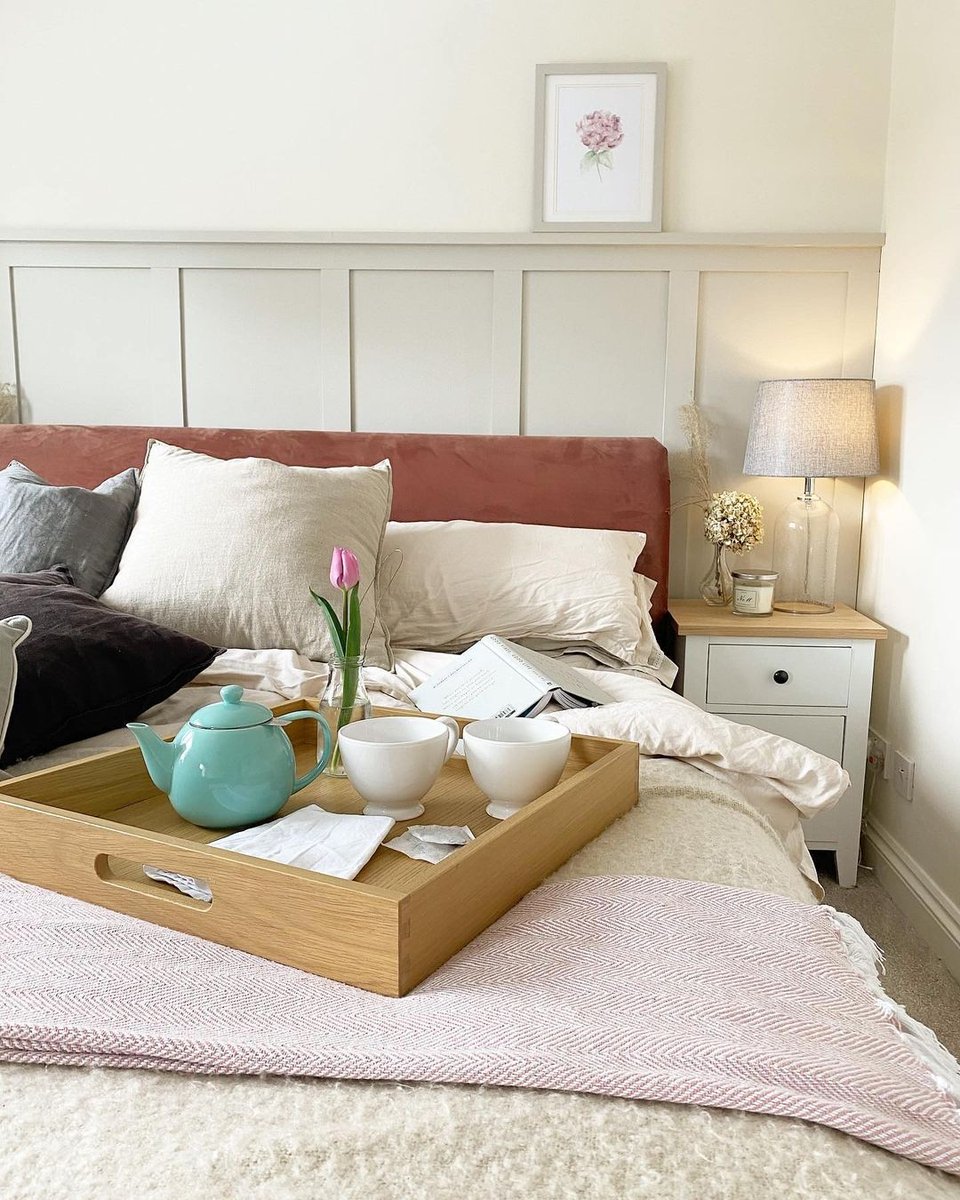SweeseFans's tweet photo. Lovely day with 💙!  ⁠
I am expect a slow morning tomorrow, I think I will start my day with a cup of tea and then draw in my beautiful bedroom~What about you guys?⁠ 
⁠
#sweese 📸 @coralstone_cottage
Style+function=Sweese

https://t.co/DlMUnXamh5 https://t.co/5HBV6PccpD