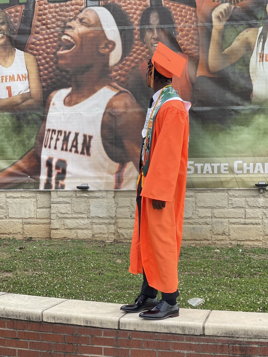 ReedJamon's tweet photo. Last time 🤝🙏🏾
@_VikingsBball https://t.co/naUtiiV2B1