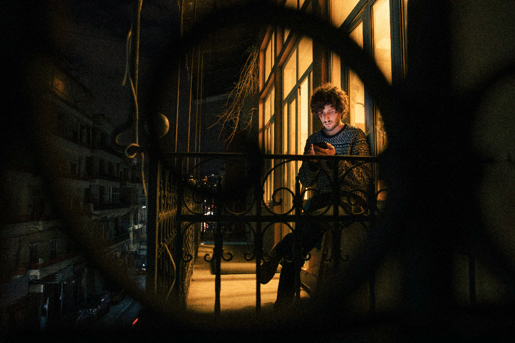 Discover what our #RedlineChallenge judges👩‍⚖️ including Lorenz Holder, <a href="/lauraeltantawy/">Laura El-Tantawy لورا الطنطاوى</a> and <a href="/mallende/">Monica Allende</a> are looking for in your competition images 👀 canon.sm/2RJxibL