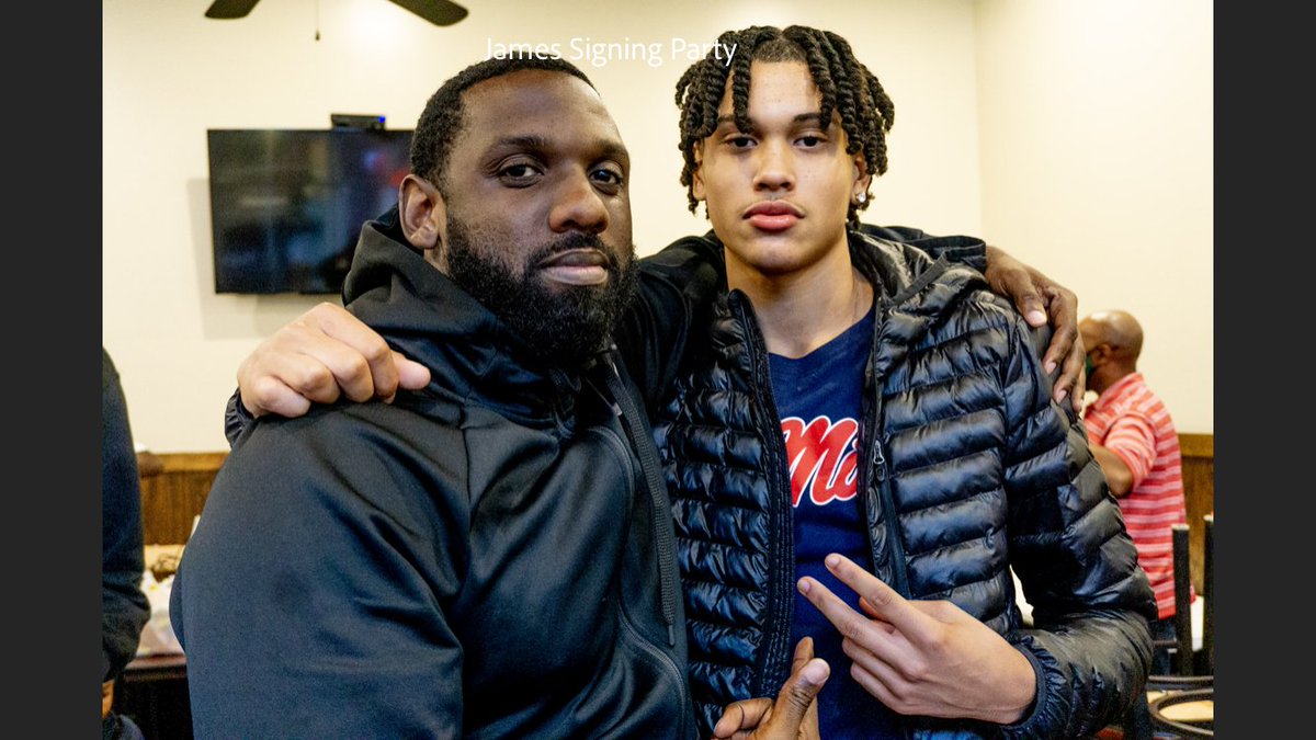 Mom_2ballers's tweet photo. Thanks so much @DK_COOP you  saw his potential from the jump ... thanks for your time and dedication.... #you had the hard times 😜😜😜 https://t.co/JYHr5h4XPi