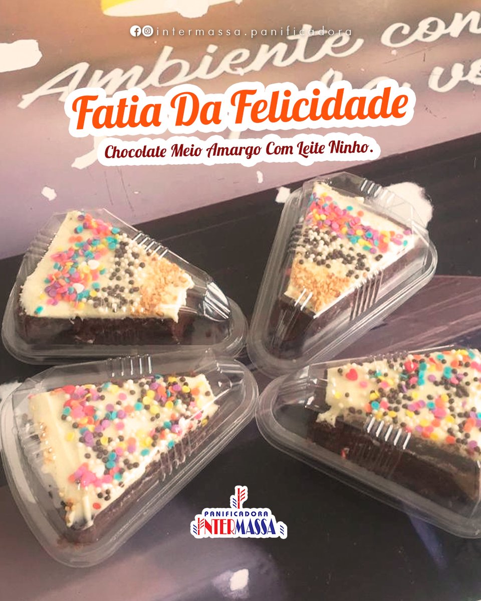 Intermassa10's tweet photo. Fatia da felicidade 😋 chocolate meio amargo com leite ninho😍
.
.
#padaria #confeitaria #pao #pão #padaria #bolo #comida #supermercado #salgados #cafedamanha #comida #café #doces #chocolate #padarias #panificadora #mercearia #paes #Tapiocas #sobremesas #Interlagos #Linhares https://t.co/SzRpPHmGKu