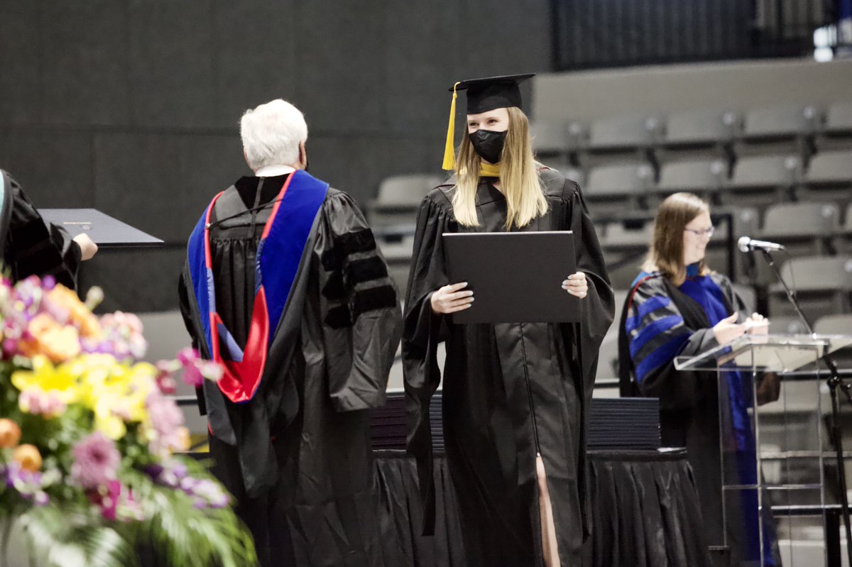 Graduating from @GradSchoolUMMC, these students are ready to conduct innovative research in everything from physiology to biomedical materials. Their future discoveries will make a brighter tomorrow in Mississippi and beyond! Congratulations graduates!