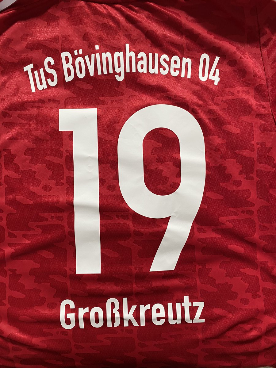 Stevo_Palms's tweet photo. Der Spieler mit der Nummer neunzehn @fischkreutz_KG #EinmalBorusse #ImmerBorusse Wir sind alle Dortmunder Jungs https://t.co/UmWZmQZBfc