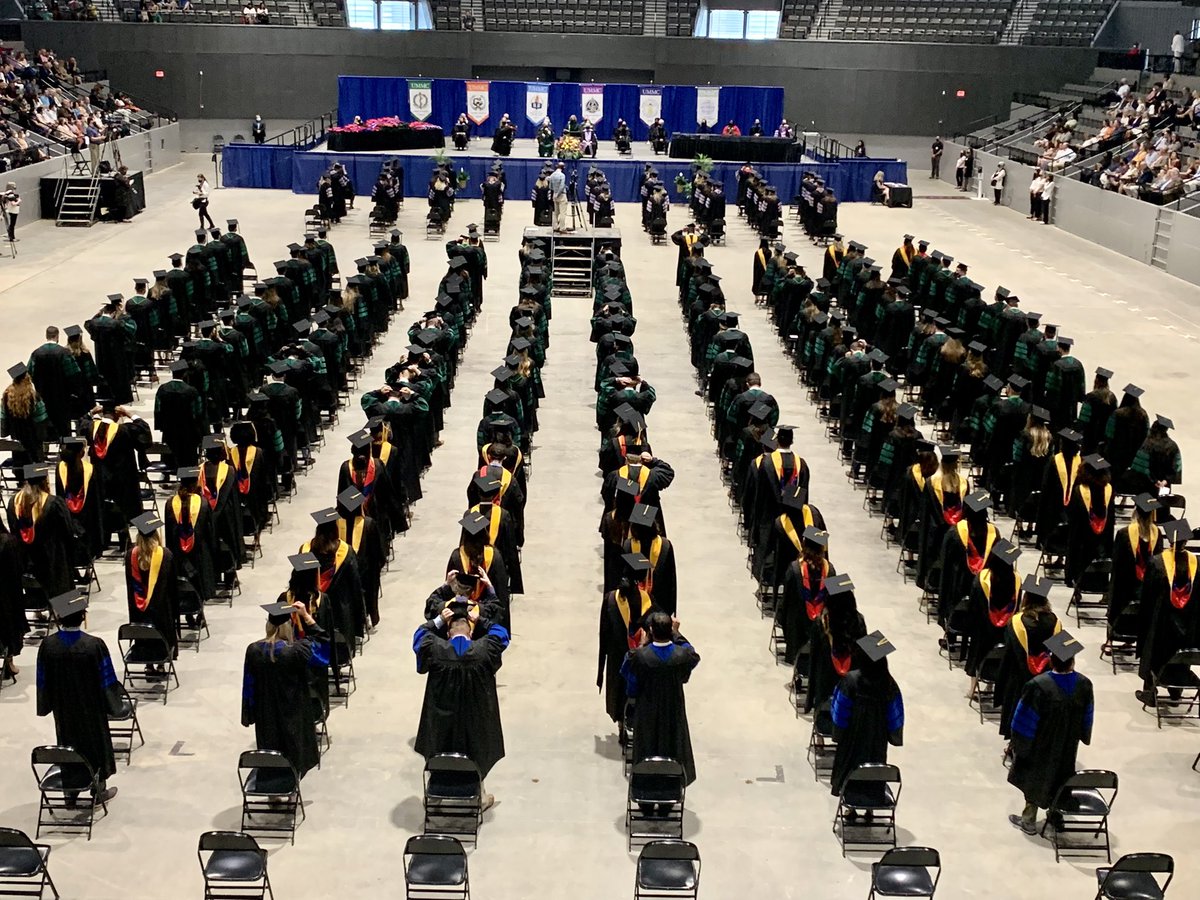 To say that today’s graduates of the @UMMCNews schools of @UMMCAdmitMD, @UMMC_Dentistry, @GradSchoolUMMC and @BowerSOPH have received a unique learning experience is an understatement. Congrats on this milestone. Not even a pandemic could derail your health science career!