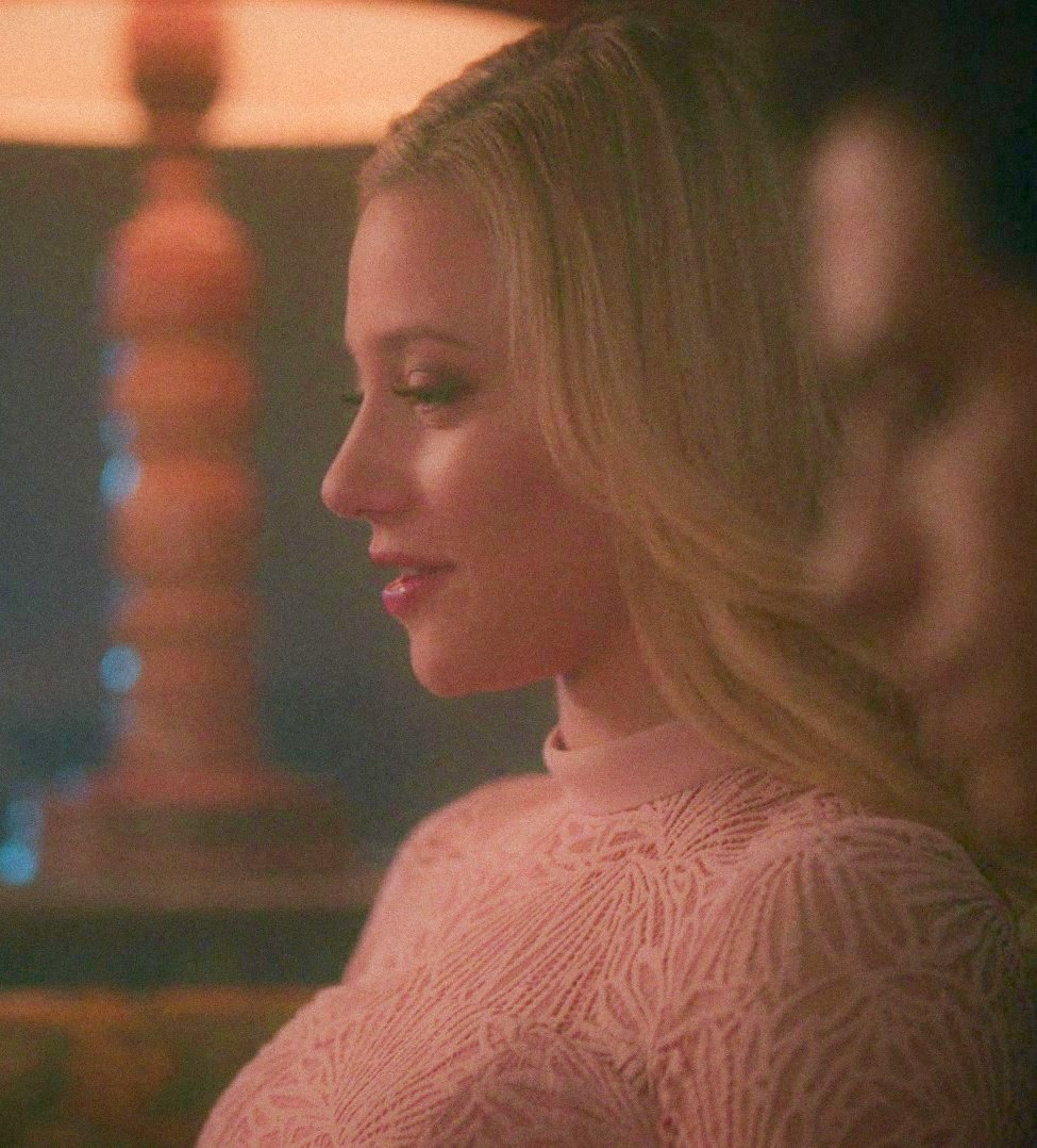 best of bughead tweet media