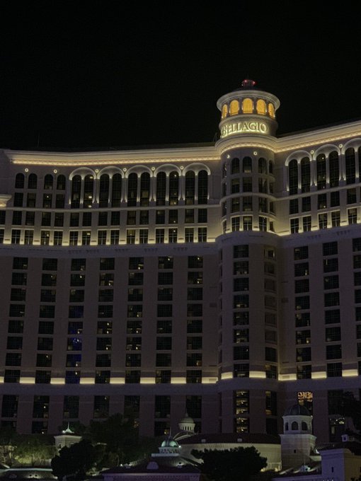 Headed back to Vegas this weekend for Memorial Day! Let me know if your around and want to meet up 😏