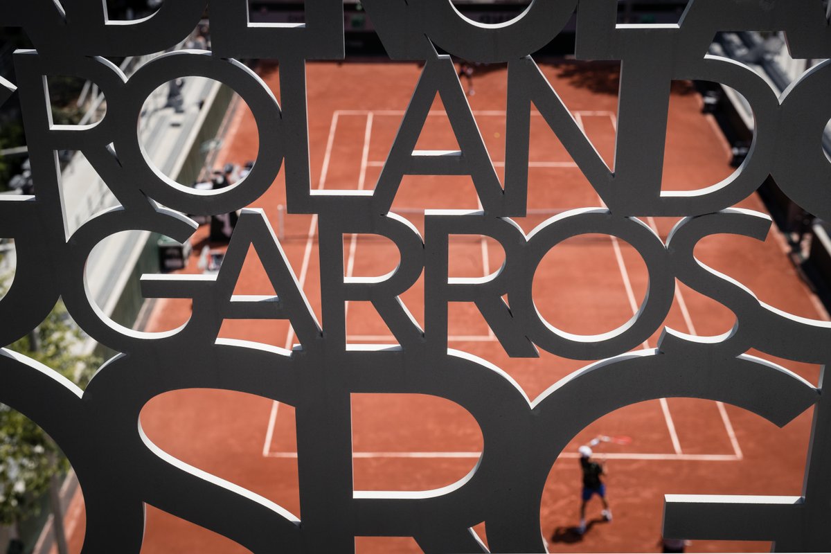 rolandgarros's tweet photo. The qualifiers have been placed 👀

Complete draws
Men's 👉 https://t.co/YHCgFt0xHa
Women's 👉 https://t.co/1Kor6tWrb4

#RolandGarros https://t.co/yuvlM3HSef