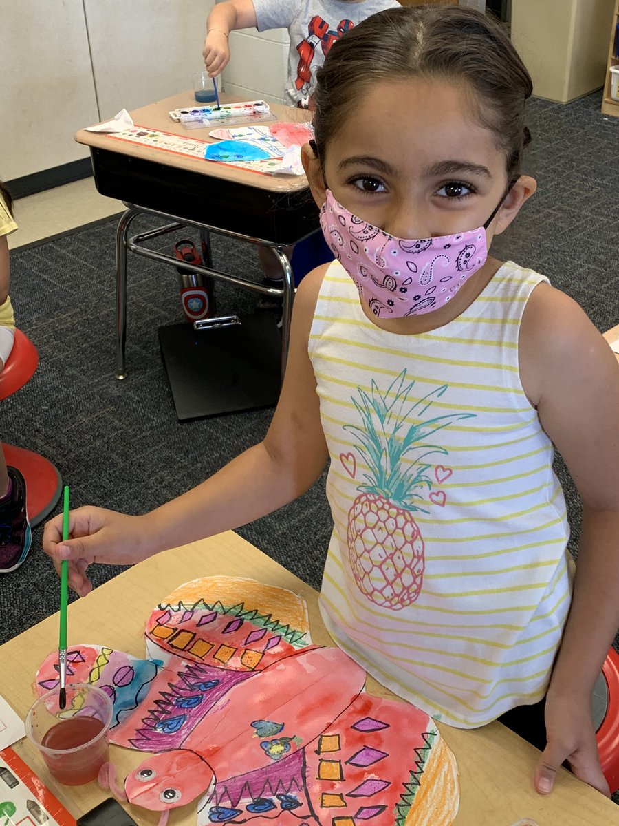 KeeleeAhlgren's tweet photo. These kindergarten artists had fun  watercoloring their symmetrical butterflies this week! #pawpride 
@ctlbulldogs
 #osd135 https://t.co/Vzbvozw0NX