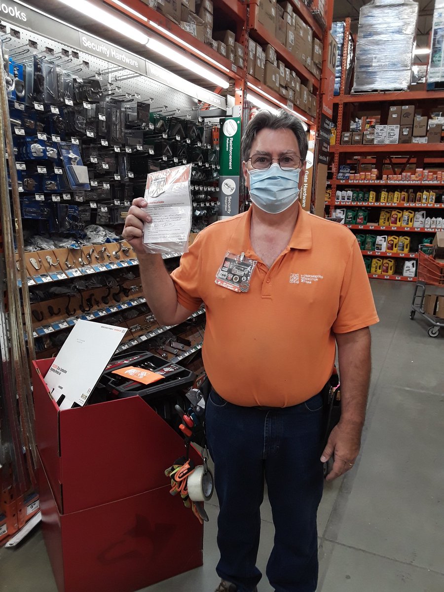 D6682's tweet photo. Great job Bill on being Associate of the Month. We appreciate all your hard work on projects, service and the Crown bolt process. @THE_JON_LOHMANN @SusanSheila_HD @CozyJerry https://t.co/rxAx6Dx6Lo