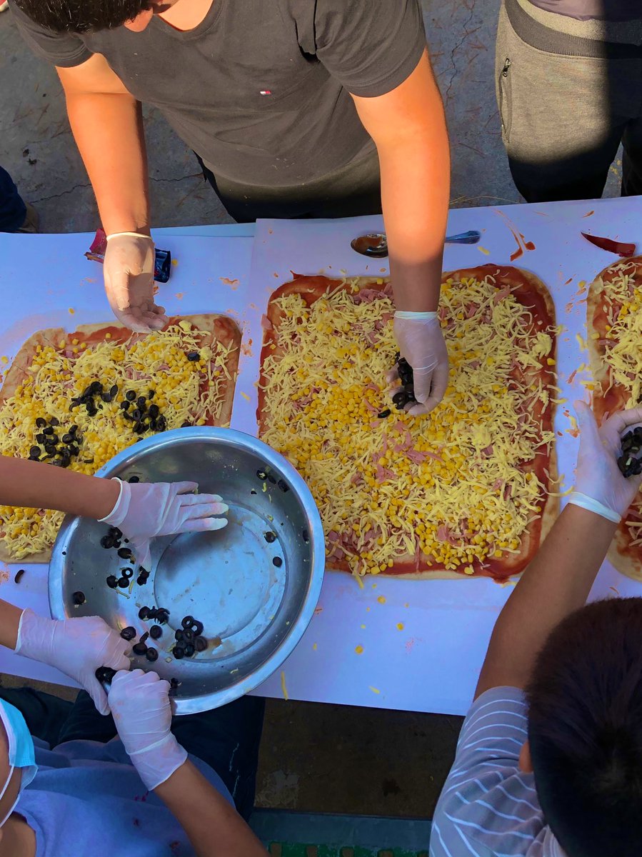 📌 Los amigos de <a href="/fundlasemilla/">Fundación La Semilla</a> visitaron hoy el Cread Pudahuel de <a href="/SenameMetro/">Sename Metropolitana</a> y motivaron una jornada entretenida 🥰

✅ Los niños disfrutaron de juegos, actividades deportivas y preparación de pizzas.

Muchas gracias por la visita!
#MejorNiñez