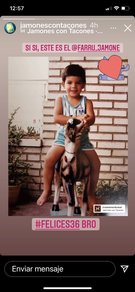 1957242011's tweet photo. Felíz Cumpleaños Farru!!!
@JamonesTacones ❤️
Besos y cariños de una #srlapaen 🇦🇷🐽👠
#murciaespaña
#artista
#granbanda
#lindascanciones
#meencantan
@sraslapas https://t.co/VoC7vZDm1O