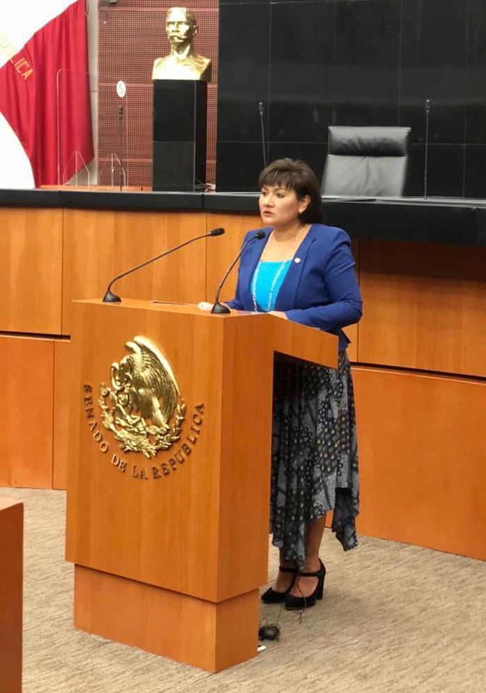 JFernandoMora35's tweet photo. #SNTEconMéxico 👩‍🏫🇲🇽👨‍🏫

⚪ Mtra #SNTE 🍎📚 Evelia Sandoval Urbán, Senadora @PartidoMorenaMx 👉De cara a la educación en línea por #COVID19 🦠 hoy la tecnología no es lujo, sino una necesidad: la digitalización no puede esperar más en México 🇲🇽

NOTA 👉 https://t.co/iobKAeI5yB https://t.co/44S5JnNV60