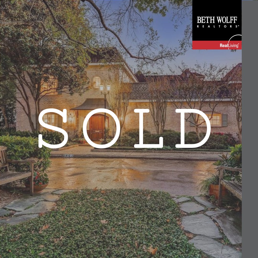 WolffRealtors's tweet photo. SOLD!

Congratulations to our buyers at 5407 Chevy Chase Blvd, and Welcome Home!

#houstonrealestate #houstonhomes #bethwolddrealtors #tanglewood https://t.co/3aQbC9uUgt
