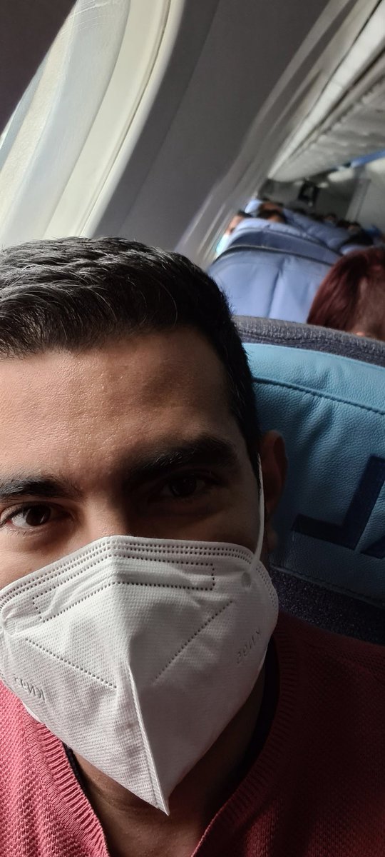 luisantonio_r's tweet photo. Me voy. Recen por mi. Estoy seguro que mi salud está bien. Pero ahora ando huyéndole a esta tristeza perversa. Pero me digo a mi mismo ¡ÁNIMO! 💪💪💪💪 https://t.co/gSejsCJe9S