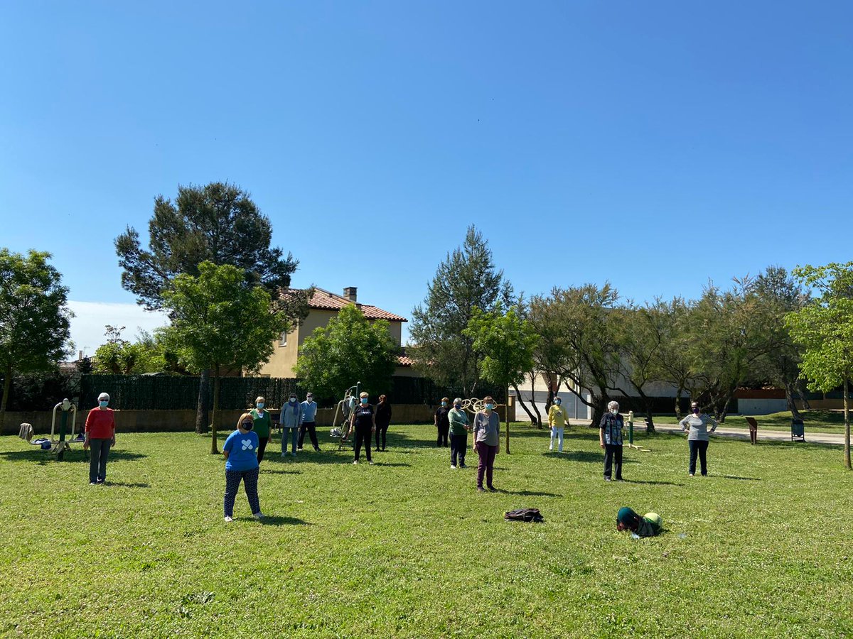 UrbanSalut's tweet photo. Dinamitzacions a Pau, Pedret, Peralada i Platja d'Aro durant el mes de Maig 2021. Sempre respectant les distàncies de seguretat i amb mascareta. @platjaroturisme @ajperalada @Dipsalut #pau #pedret https://t.co/S2FNQGVMGr