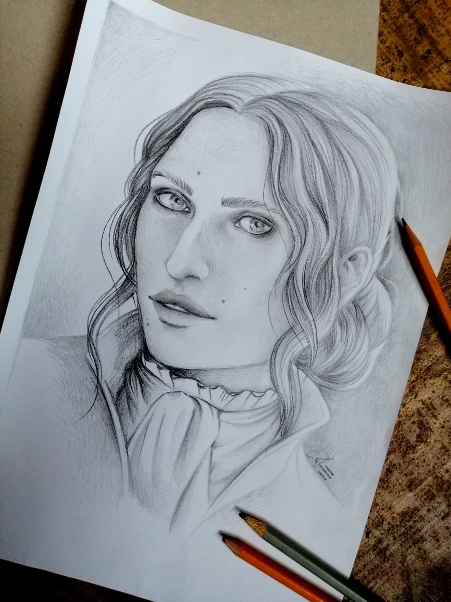 Josie ❤️
#DragonAge #DragonAgeInquisition #Josephine #JosephineMontilyet #traditionalart #Pencildrawing #ArtistOnTwitter